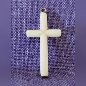 Vintage Bone Cross Pendant, pre'owned